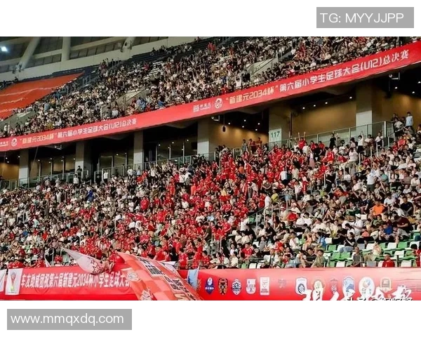 今天武汉迎来了备受瞩目的足球明星他将为球迷带来怎样的精彩表现